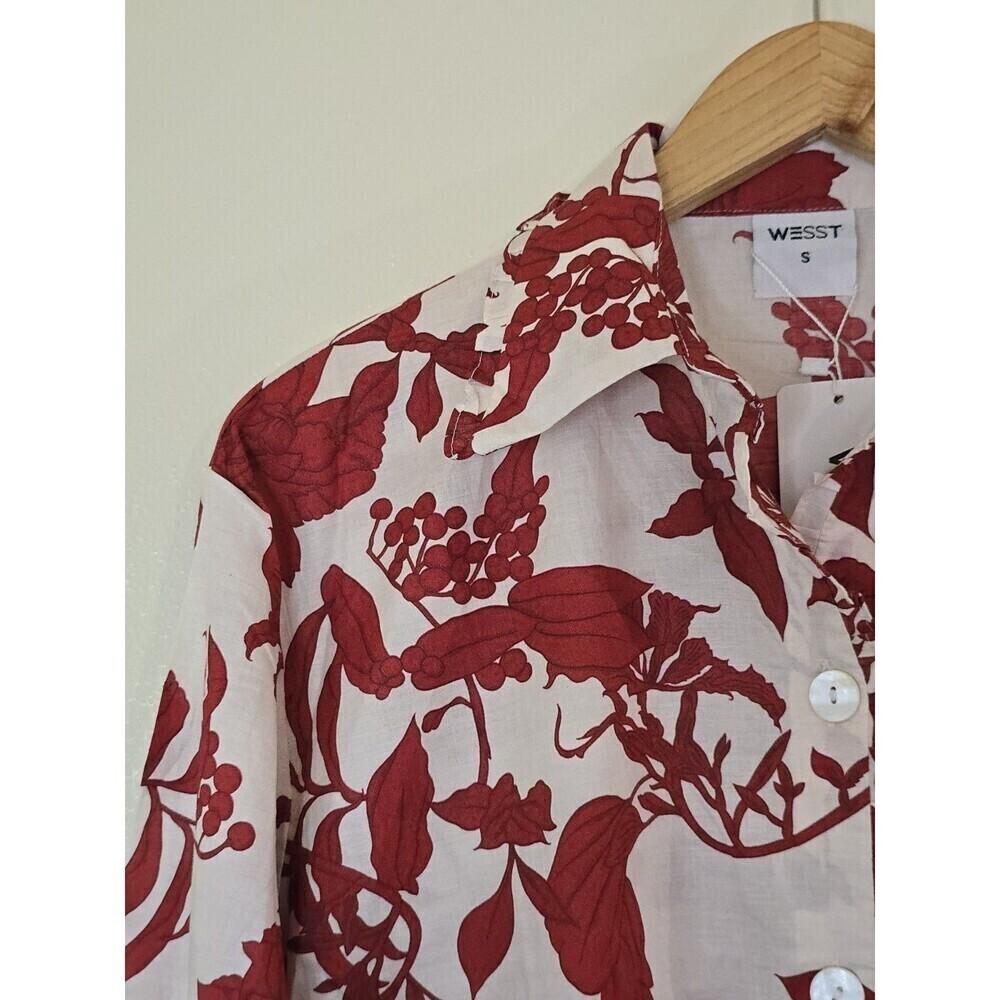 White & Red Floral Button-Up Blouse - Picture 3 of 13